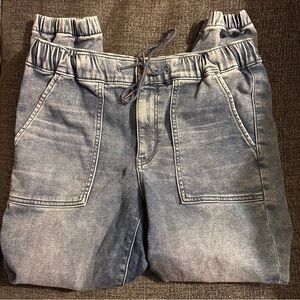 AE Comfort Level Stretch Joggers